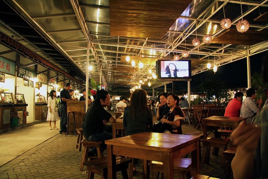 Hyper Inn 万隆 外观 照片