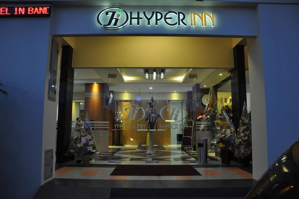 Hyper Inn 万隆 外观 照片